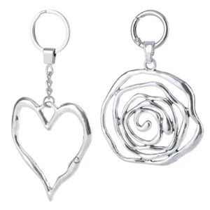 Fashionable Heart/Flower Shaped Keyring Charm Bag Hanging Accessory - Zdjęcie 1 z 10
