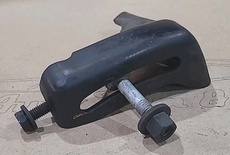 2001 - 2005 Dodge Neon 2.0L Upper Alternator Adjuster Bracket OEM Foto 1 de 4