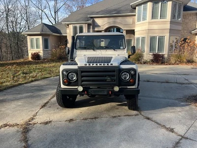 Land Rover Defender 1996  Foto 1 de 4