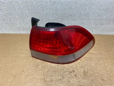 Luz trasera pasajero derecho Honda Accord 2001 a 2002 sedán 4 puertas OEM V5168 DW Foto 1 de 4