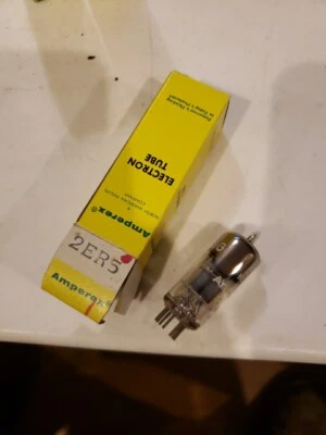 Tubo de vacío 2ER5 NOS triodo Amperex Holland Bugle-Boy.   (C) Foto 1 de 3