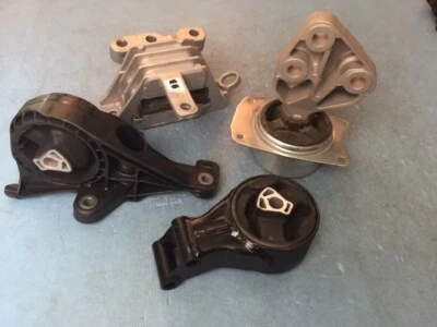 Montaje de motor hidráulico y montaje de transmisión para Chevrolet Malibu Limited 2016 2,5 L automático Foto 1 de 4