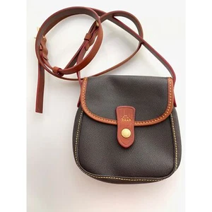 Dooney & Bourke Pebble Grain Crossbody Bag - Excellent Condition-Genuine Leather - Picture 1 of 11
