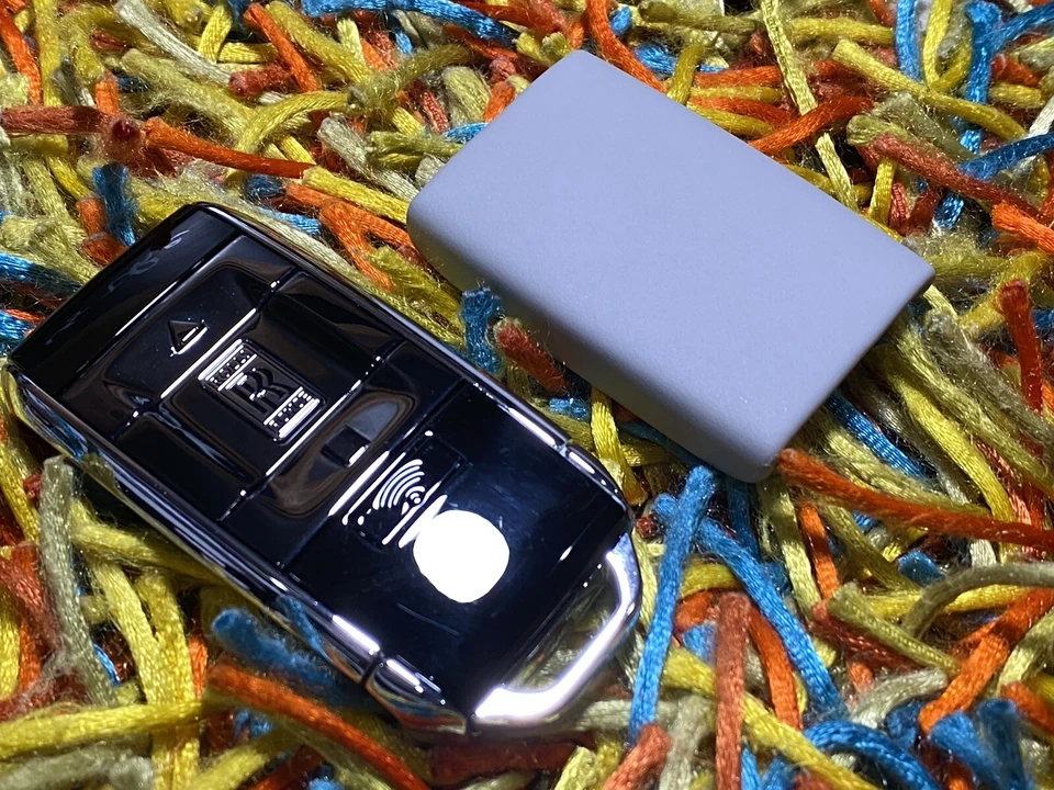 ROLLS ROYCE KEY FOB REMOTE PHANTOM 2024 2023 2021 2020 19 GHOST CULLINAN WRAITH - Image 1 of 4