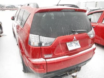 Used Rear Wheel Hub fits: 2010 Mitsubishi Outlander rear w/o turbo AWD Rear Grad - Изображение 1 из 4