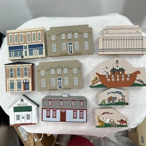 The Cats Meow Village and Noahs Ark Handpainted  Vintage 1990, 1991 - Picture 1 of 13