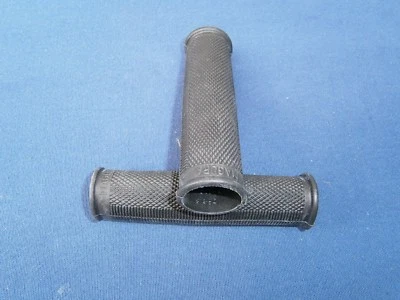 BMW,NSU,HOREX,DKW,ZÜNDAPP Satz Gummigriff 26/26 offen orig. "Magura" - Bild 1 von 3