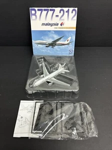 Dragon Wings #55027 Malaysia Boeing 777-212 premiere collection 1/400 Scale - Picture 1 of 11