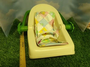   CABBAGE PATCH! KIDS PLASTIC DOLL CARRIER! - Picture 1 of 4