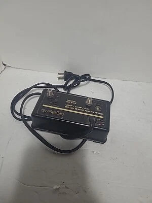 Arista 56-946 25dB Distribution Amplifier with VHF / UHF / FM & Variable Gain - Image 1 of 3