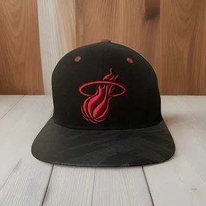 VTG Adidas Miami Heat NBA Basketball Black W/Camo Brim Snapback Hat Cap Rare EUC - Picture 1 of 7