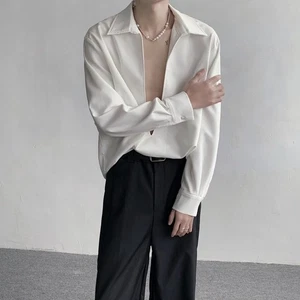 Herren Tiefer V-Ausschnitt Shirt mit Schulterpolster Langarm Oberteil Gay Bluse Weiß Shirt - Bild 1 von 12