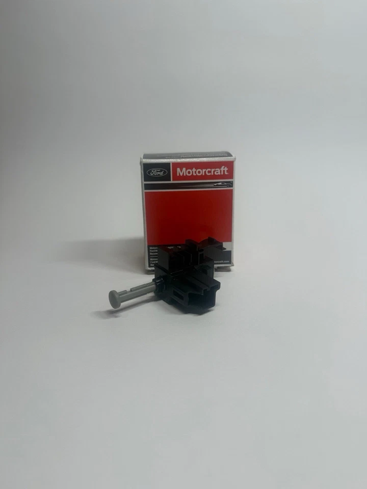 (New) Clutch Safety Switch - Ford (6G9Z-11A152-A) Foto 1 de 3