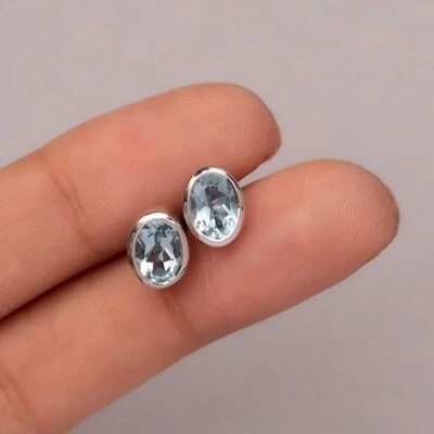 Orecchino da donna in argento sterling 925 con diamanti acquamarina taglio ovale - Immagine 1 di 4