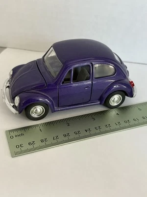 Coche fundido a presión modelo SS55702 VW 1955 Beetle Bug HGQ 591V de colección Foto 1 de 4