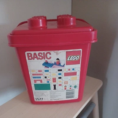 LEGO Basic 1577 (Red Bucket) - Rare - Circa. 1988 - Complete No Lego - Image 1 of 4