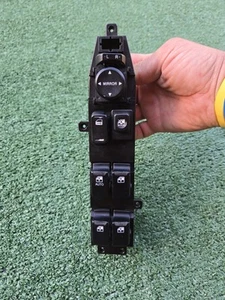 2007-2012 Hyundai Veracruz Master Power Window Switch Control Left Door 07-12 - Picture 1 of 6
