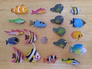 Vintage 90er Jahre PVC Gummi Tropische Fische Konvolut 19 kleine Tropen Figuren - Bild 1 von 17