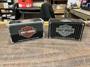VTG 1990s Lot of 2 Maisto Harley Davidson 1/18 Scale Diecast Motorcycles - Picture 1 of 6