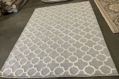 LIGHT BLUE / IVORY 6'-0" x 9'-0" Flaw in Rug, Reduced Price 1172673623 CAM130A-6 - Image 1 of 4