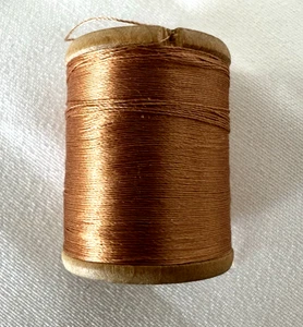 VINTAGE SILK Thread PARAGON Gold Fly Fishing Fly Tying Sewing Wood Spool Wooden - Picture 1 of 3