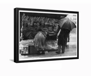 Times Square News Stand Snowing New York City 1950s Framed Photo - Picture 1 of 3