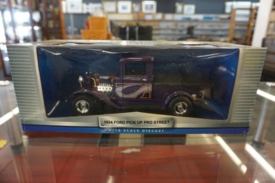 1/18 Yat Ming Collectors Edition 1934 Ford Pickup Pro Street (14546) - Image 1 of 4