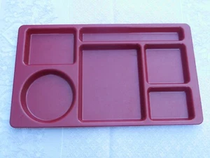 VINTAGE CAMBRO 2X2 POLYCARBONATE 6-COMPARTMENT RESTAURANT TRAYS 10PK RED #QX - Picture 1 of 6