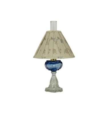 Lámpara de vidrio de novia cobalto y transparente con lámpara de chimenea floral vintage plisada Foto 1 de 3