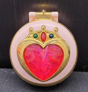 Bandai Co., Ltd. Pretty Guardian Sailor Moon S Present As Is Prism Heart Compact - Picture 1 of 4