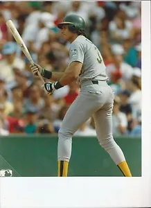 Foto brillante 8 1/2 X 11 de José Canseco Oakland A's {194} - Imagen 1 de 1