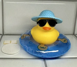 Yellow Rubber Duck Car accessory Dashboard Toy Decoration Jeep New - Picture 1 of 2