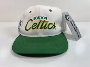 Vintage Sports Specialties Boston Celtics Skript Twill Druckknopflasche Mütze NBA aus altem Lagerbestand - Bild 1 von 11