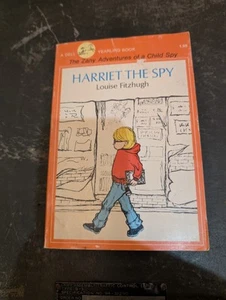 Vtg Paperback, Harriet The Spy, Louise Fitzgerald, Dell  Yearling, 1975 - Picture 1 of 10