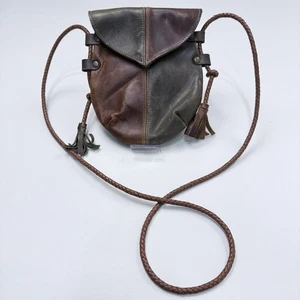 Bolso Bandolera Artesanal Cuero Artesanal Dos Tonos Flecos Borlas Correa Trenzada Boho - Imagen 1 de 10