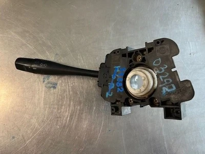 Interruptor de columna intermitente y faros para 00-06 SENTRA 568985 Foto 1 de 3