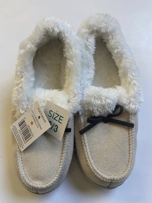 儿童奶油色蝴蝶结鞋/拖鞋 2/3 码 — 第 1/3 张图片