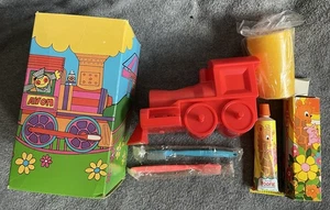 1974 Vintage Avon Kids TOOFIE TRAIN Toothbrush Set w/ Original NOSWB Complete!! - Picture 1 of 20