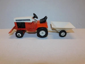 Ertl Allis Chalmers 900 Serie Rasen- & Gartentraktor & Wagen - Bild 1 von 6