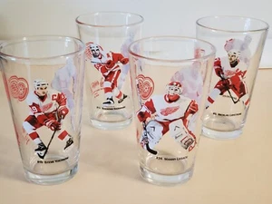 NHL Detroit Red Wings 2002  NEW Pint Glasses Set of 4. Arby's Collectors - Picture 1 of 15