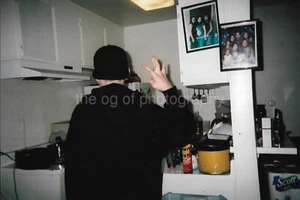 REVERSE HAND SIGN How He Rolled FOUND PHOTOGRAPH Color ORIGINAL 54 50 V - Picture 1 of 1