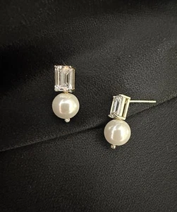 Boucles d'oreilles House Of Harlow 1960 petite goutte de perle / une cristal - Photo 1/3