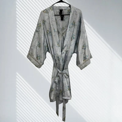 Camisola e roupão femininos Secret Treasures conjunto com 2 peças 2X renda floral azul - Imagem 1 de 4