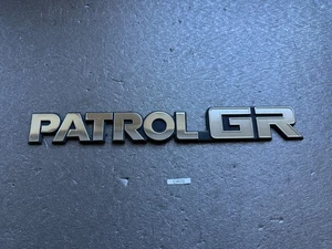 Genuine Nissan Patrol GR Y60 1996 rear trunk door badge emblem 908950Y800 - Picture 1 of 4