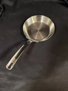 Viking 3-lagig 18/8 Edelstahl 8" Bratpfanne Aluminiumkern Spülmaschinenfest - Bild 1 von 6