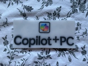 Player Issue Manchester United 24/25 Official Co Pilot Sponsor Transfer - Picture 1 of 2