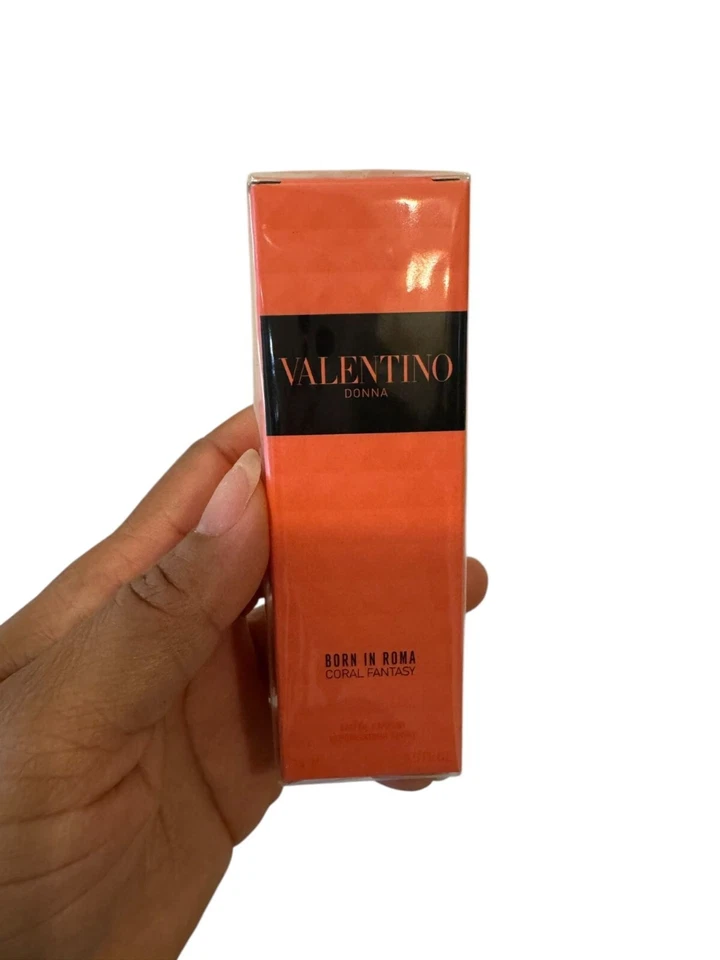 ¡NUEVO SIN ETIQUETAS! Spray corporal para mujer Valentino Donna Born in Roma 15 ml Foto 1 de 4