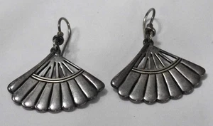 Pendientes Laurel Burch VENTILADORES DE PLATA Alambres de oreja franceses colgantes Joyería de colección Años 80  - Imagen 1 de 5
