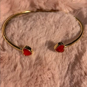 Red Hearts Bracelet - Picture 1 of 4