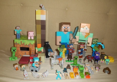 Minecraft Figures Lot of 54pcs including Light-Up Torch, Big Figs, Weapons Cover
